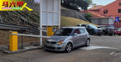 一次10令吉．收费不统一 旅游区泊车场  好贵