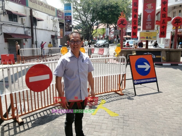 刘志俍：吉灵街商民促当局恢复原本的行车方向。