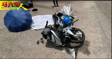 摩哆与汽车相撞 骑士重伤当场送命