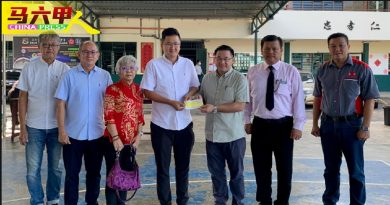 匿名热心人捐献1万 充华中增建校舍基金