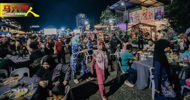 首长开斋节开放门户 吸引逾3万人同欢