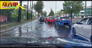 第三车道出水口塞 逢雨积水好危险