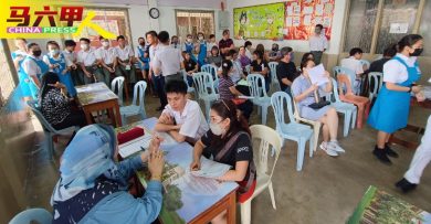 吴大鹏：料需逾十万 育中课室  拟安装冷气