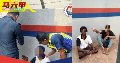 涉嫌违法收泊车费 捉！  市政厅拘捕3男子