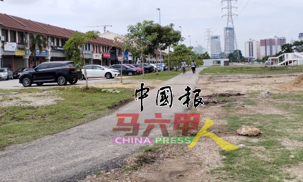 美化甲河第二期计划已复工,常有工作人员及罗厘出入,而第5路转弯处,相信作为主要的出入口。
