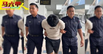 被控抢劫致伤游客 无业男子不认罪