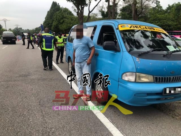 工厂客货车也是检查对象之一。(图取自陆路交通局面子书)