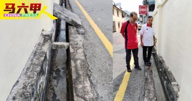 老街沟渠 布满油污   市政厅 南方环保 探察来源
