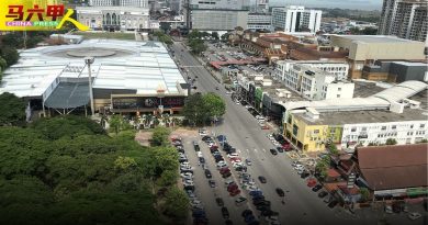 让路国庆游行    甲市区14条路封