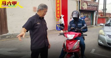 黑漆脱落泊车格重现 误泊车主   冤接罚单