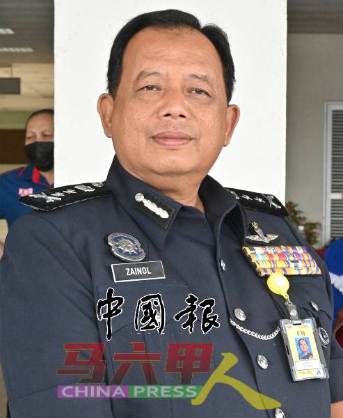 再诺沙马：其中2名青少年被甲州警方传召及录口供，另1人则被隆市警方传召取供。