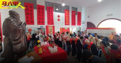 “强国违宪  和平者恐惧”     沈墨义：人类战火中挣扎