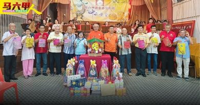 “踊跃申请免息贷学金”  陈念升：完成升学梦想