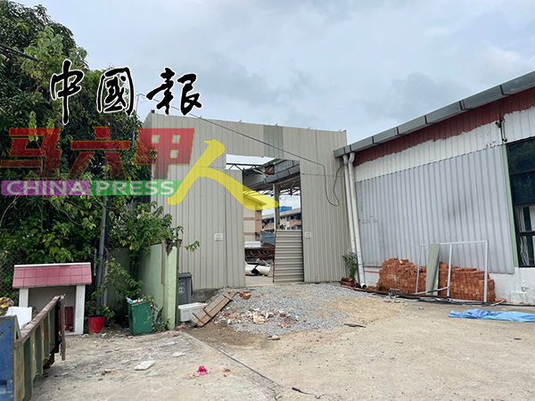 马六甲历史城市政厅12日封闭工地。