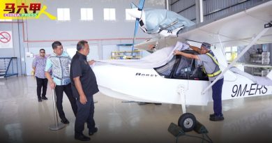 国际航空嘉年华 明 登场  为期4天近距离观赏飞机
