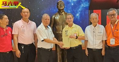 刘瀚扬：坚定维护贡献大 沈慕羽  林连玉 华教战友