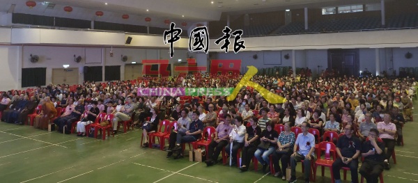 《生命之旅》慈善情景音乐会，马六甲站吸引1300人出席，场面盛大。