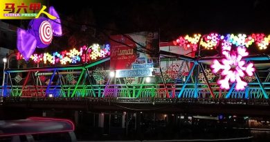 旧巴刹桥  换圣诞装 糖果雪花召唤来打卡