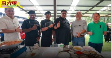 一小时完成三道菜  甲首长警总长展厨艺