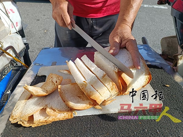 ■2粒海南面包能切出逾10片面包，可直接食用或涂抹酱料，进行蒸或烤都行。