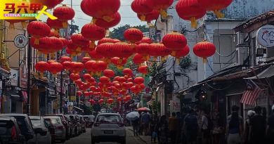 今日马六甲头条〡鸡场街“龘龘龘”拆除 迎蛇年 挂2025红灯笼