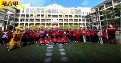 新春庆典挥毫泼墨 培风师生  送千祝“福”