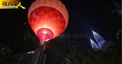 本月中到爱极乐    看热气球  升空