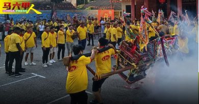 绕境78公里   43队伍参与 清华宫巡境大典   场面热闹