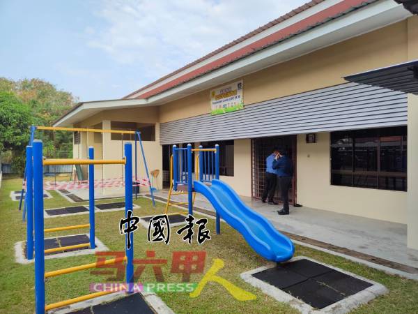 设立学前教育班，有助巩固华小的新生来源。
