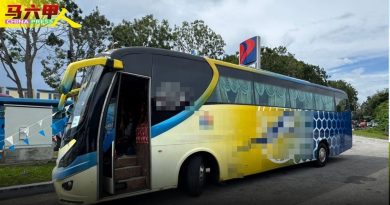 摩哆与旅巴碰撞 骑士当场不治