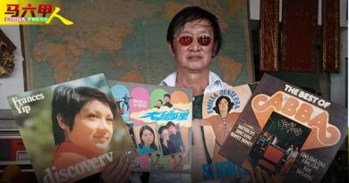 记录一代人回忆 黑胶唱片播放机  音乐文化象征