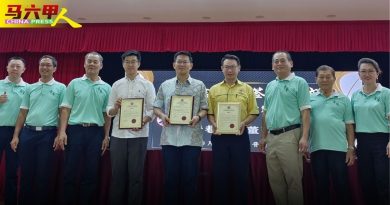 晋巷华小动土及签约仪式 | 陈宝全：建候车亭 泊车位 跑道  将善用资源 完善校园