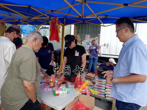 每个州选区规定每月必须举办两次关爱促销活动。（档案照）