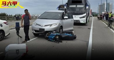 摩哆闪脚车酿连环撞    巴士追撞休旅车