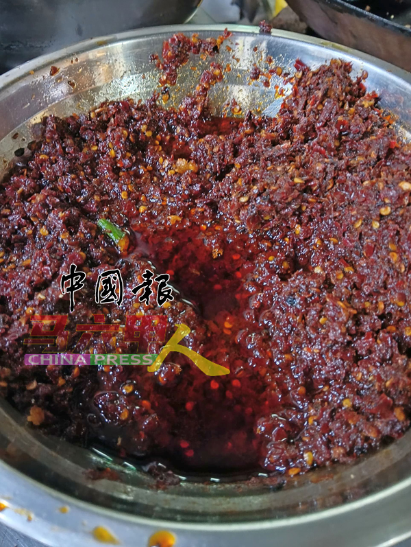 ■炒蚝煎必备的祖传秘方辣椒。