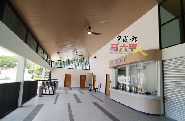 ■泳池办公建筑物焕然一新。