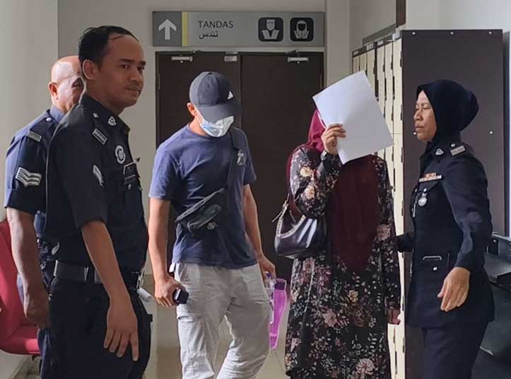 女教师与“电线哥”在伊斯兰法庭因通奸罪被判罪成。