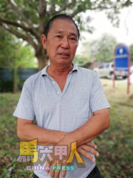 廖财源:接受市议会接手管理组屋外环境卫生的建议。