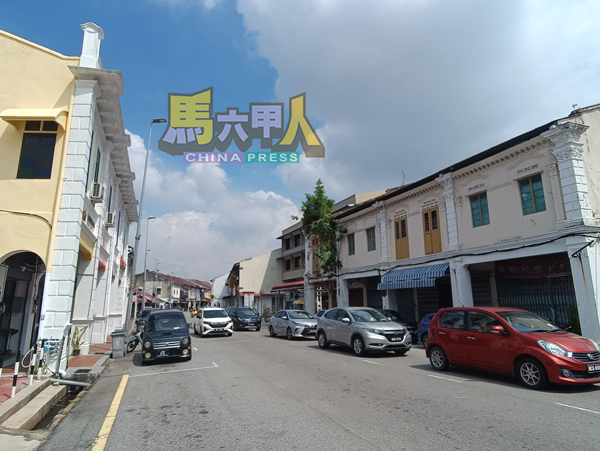 三宝井天猛公路有逾20个市政厅泊车位，将在这3天的庆典中被占用。