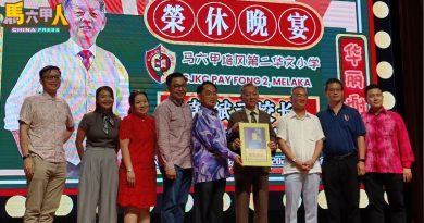 韩斌元：寻经费挑发展重担 请多体谅校长们