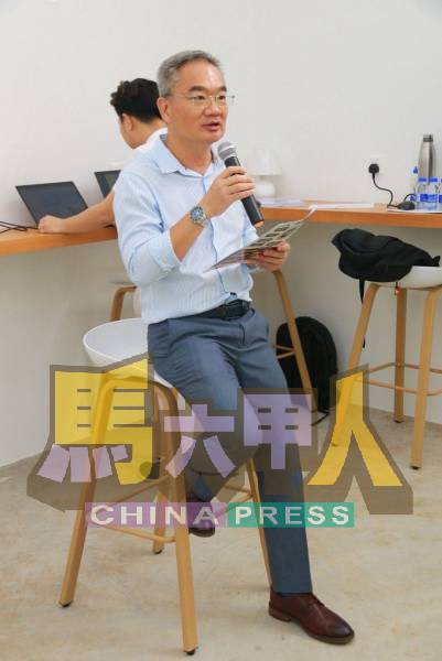 邱培栋：升学管道有很多，强调“一个都不能少”，任何有意升学的学生都应获协助。