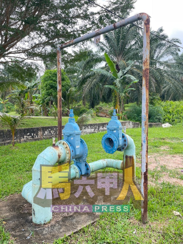 老化水管经不起高压,导致马接峇鲁一带的供水压力必须受限。