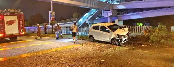 交通意外发生在峇来班让路段。(图警方提供)