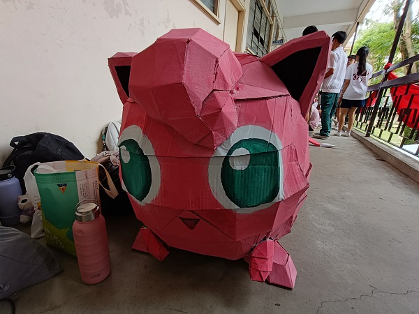 ■学生们制作的宝可梦模型。