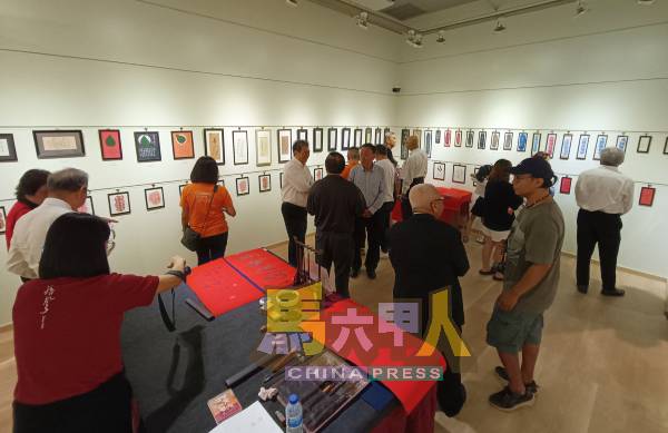 培风美术馆“格致风雅”书画义展，有展出已故钟正山、已故蔡喜保及曾昭智的各种书法作品，欢迎各界人士于校庆期间到来欣赏。