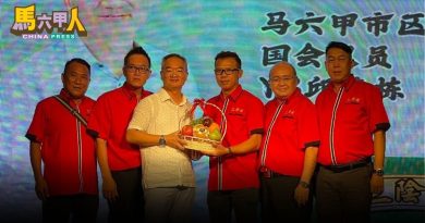 邱培栋：政府关注教育医疗 任何决策 以民为本