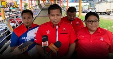 土团党青年团促州政府 交代敦蒂惹天桥实际效益