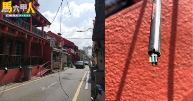 疑大车扯断电话线 吉灵街游客多  藏隐忧