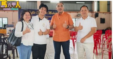 诺希尔米助入预科班 华裔生满分毕业谢恩