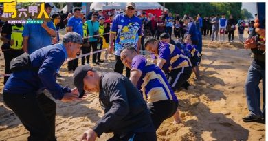 热情迎接世界旅游日 州政府吁民当“小小大使”